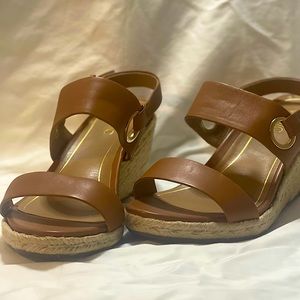 Vionic Tulum Vero Backstrap wedge Sandal